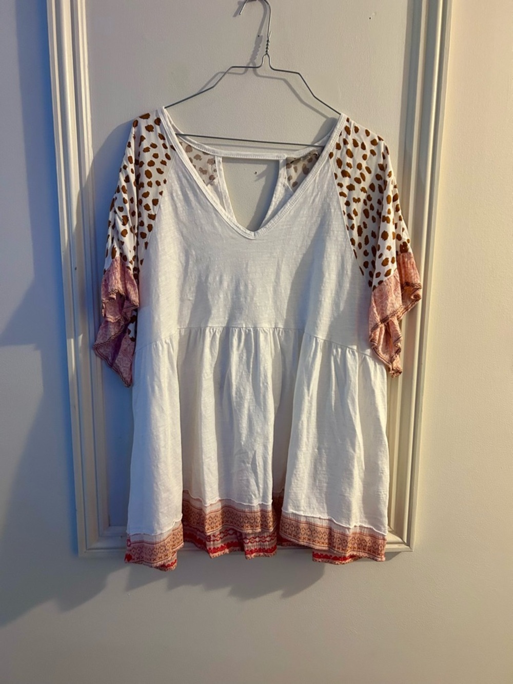 GiGio Plus White V-Neck Top with Rust Spot Accents